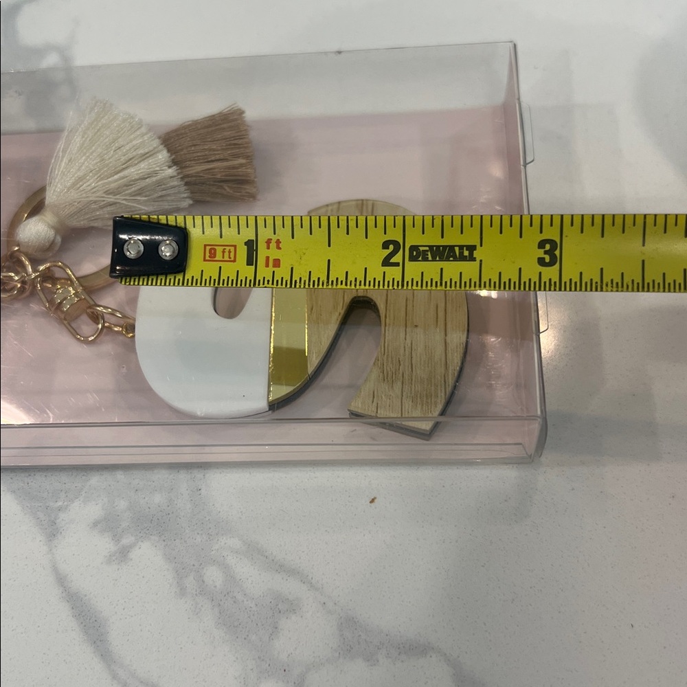 New (S) Keychain. - Picture 4 of 6